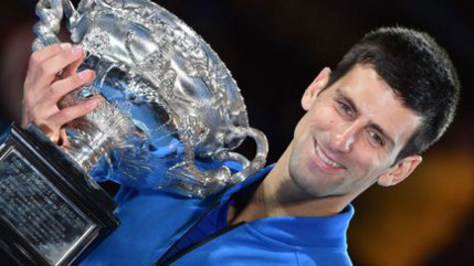 Novak Djokovic a remport&eacute; ce dimanche son cinqui&egrave;me Open d'Australie en battant Andy Murray en quatre sets (7-6/6-7/6-3/6-0)