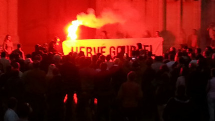 Mort d&rsquo;Herv&eacute; Gourdel : 230 personnes r&eacute;unies sur la place Saint-Jean &agrave; Lyon