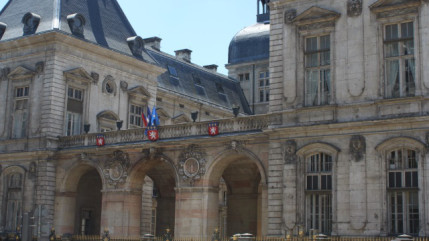 Le Salon du Logement pour les jeunes organis&eacute; mercredi &agrave; l&rsquo;H&ocirc;tel de Ville de Lyon