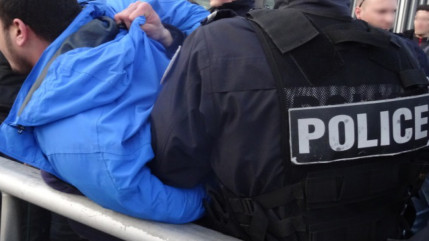 Lyon : ils volent un portable dans le m&eacute;tro mais se font rattraper par un voyageur