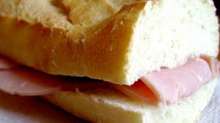Il s'est vendu 1,23 milliard de jambon-beurre en 2015, soit 55% des sandwichs en France Il s'est vendu 1,23 milliard de jambon-beurre en 2015, soit 55% des sandwichs en France