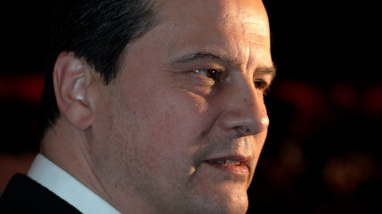 La "motion A" du patron du PS, Jean-Christophe Cambad&eacute;lis, a recueilli hier soir plus de 50% des votes des militants socialistes avant le Congr&egrave;s de juin