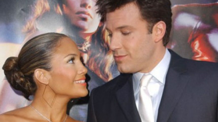 J-Lo: toujours pas remise de sa rupture avec Ben Affleck. J-Lo: toujours pas remise de sa rupture avec Ben Affleck.