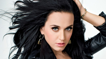 Un aperçu de la chanson de Noël de Katy Perry pour H&M ! Un aperçu de la chanson de Noël de Katy Perry pour H&M !