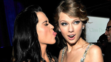 C'est la guerre entre Taylor Swift et Katy Perry! C'est la guerre entre Taylor Swift et Katy Perry!