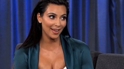 Kim Kardashian nue et argentée! Kim Kardashian nue et argentée!