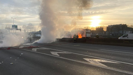 La M7 bloquée ce jeudi matin par les manifestants