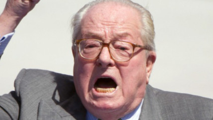 Jean-Marie Le Pen a annoncé avoir assigné le Front national devant le tribunal de Nanterre pour "contester son exclusion" Jean-Marie Le Pen a annoncé avoir assigné le Front national devant le tribunal de Nanterre pour "contester son exclusion"