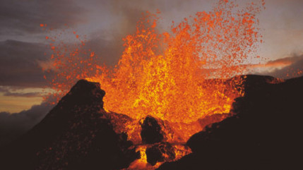 La Réunion : le Piton de la Fournaise a été placé en alerte "éruption probable ou imminente" La Réunion : le Piton de la Fournaise a été placé en alerte "éruption probable ou imminente"