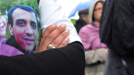 Le policier qui avait tué un braqueur en lui tirant dans le dos à Noisy-le-Sec a été acquitté Le policier qui avait tué un braqueur en lui tirant dans le dos à Noisy-le-Sec a été acquitté