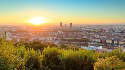 Bonne nouvelle : Le soleil s'invite à Lyon pour une semaine qui a un avant-goût du printemps ! Bonne nouvelle : Le soleil s'invite à Lyon pour une semaine qui a un avant-goût du printemps !