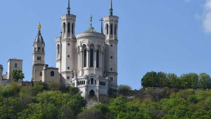 Les cloches des &eacute;glises vont sonner pendant sept minutes ce vendredi matin &agrave; Lyon