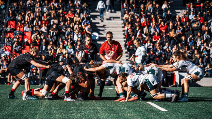 Les filles du LOU Rugby jouent au Matmut Stadium de Gerland !