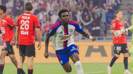 Ligue 1 : l&rsquo;OL &eacute;crase Rennes 4-0 au Groupama Stadium
