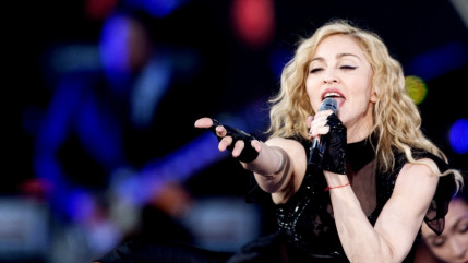 Sifflée par son public, Madonna s’énerve en plein concert ! Sifflée par son public, Madonna s’énerve en plein concert !