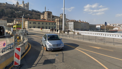 Lyon : fermeture pour un mois du pont Bonaparte Lyon : fermeture pour un mois du pont Bonaparte