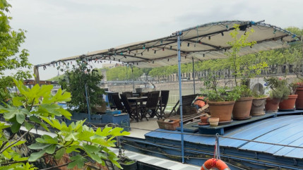 Lyon : Rencontre avec une habitante des péniches du Rhône