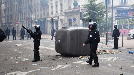 Manifestation du 24 octobre &agrave; Lyon : 10 000 personnes mobilis&eacute;es, des affrontements &agrave; Jean-Mac&eacute; et Saxe-Gambetta