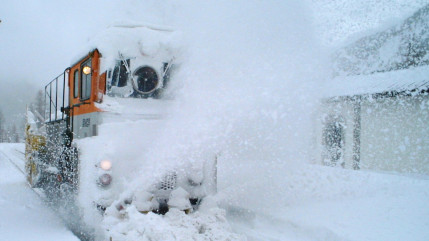 Etats-Unis : la tempête Jonas, dite "Snowzilla", a fait au moins 23 morts selon un dernier bilan Etats-Unis : la tempête Jonas, dite "Snowzilla", a fait au moins 23 morts selon un dernier bilan