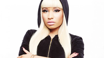 Nicki Minaj expose ses fesses devant une cathédrale! Nicki Minaj expose ses fesses devant une cathédrale!