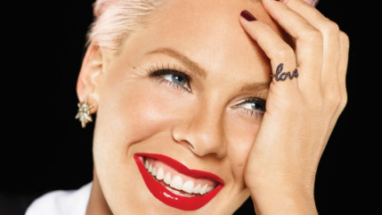 Pink se fait critiquer sur son poids ! Pink se fait critiquer sur son poids !