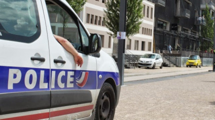 Elle poignarde son compagnon à Lyon Elle poignarde son compagnon à Lyon