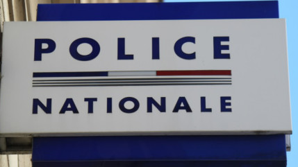 Braqu&eacute;e et frapp&eacute;e par son mari dans la rue &agrave; Neuville-sur-Sa&ocirc;ne
