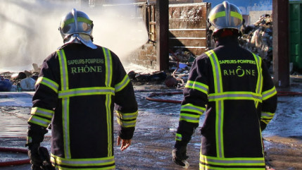 Des pompiers agress&eacute;s dans le quartier de la Duch&egrave;re