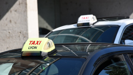 Pourquoi les taxis de Lyon bloquent tout ce lundi ? Pourquoi les taxis de Lyon bloquent tout ce lundi ?