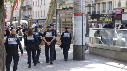 Pr&egrave;s de Lyon : 122 interpellations et plus de 100 kg de drogue saisis lors d&rsquo;une vaste op&eacute;ration anti-stups