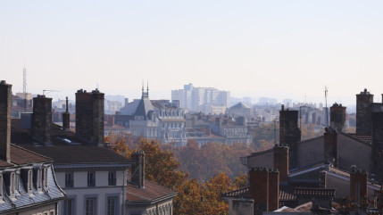 Retour de la pollution à Lyon : la circulation différenciée mise en place dès ce mardi Retour de la pollution à Lyon : la circulation différenciée mise en place dès ce mardi
