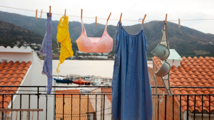 Rh&ocirc;ne : &agrave; Thizy-les-Bourgs, &eacute;tendre son linge aux fen&ecirc;tres peut d&eacute;sormais valoir une amende