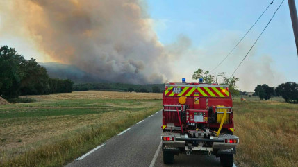 Rh&ocirc;ne : les incendies se multiplient, plusieurs hectares d&eacute;j&agrave; partis en fum&eacute;e en deux jours