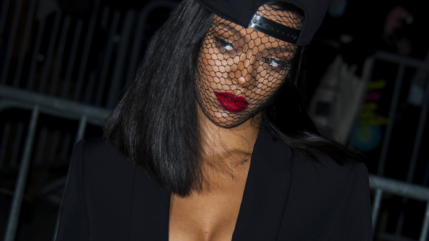 D&eacute;couvrez la surprenante tenue de Rihanna au Met Gala!