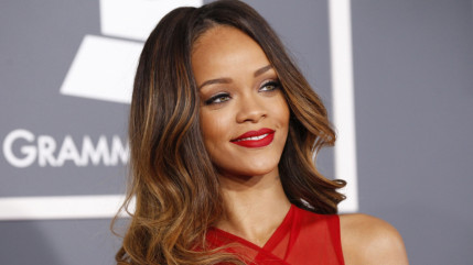 Le nouvel album de Rihanna ne se nommera pas "R8" mais... Le nouvel album de Rihanna ne se nommera pas "R8" mais...