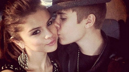 Justin Bieber et Selena Gomez: ensemble ou pas?! Justin Bieber et Selena Gomez: ensemble ou pas?!