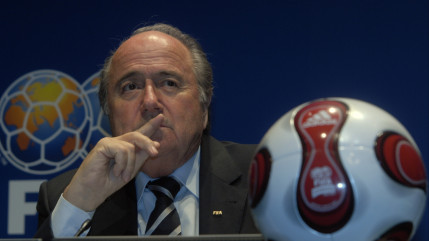 Football: Sepp Blatter, qui a annoncé mardi sa démission de la présidence de la FIFA, serait lui-même visé par une enquête du FBI pour corruption Football: Sepp Blatter, qui a annoncé mardi sa démission de la présidence de la FIFA, serait lui-même visé par une enquête du FBI pour corruption
