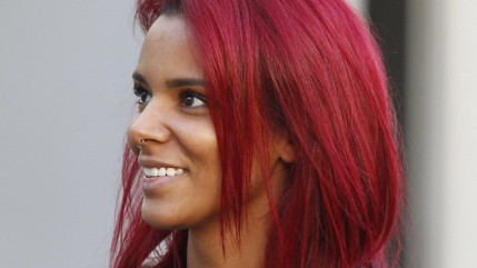 Shy'm: "On s'en va", le nouvel extrait de son album "Solitaire" ! Shy'm: "On s'en va", le nouvel extrait de son album "Solitaire" !