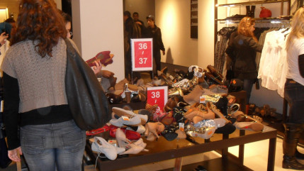 Les soldes d'hiver débutent ce mercredi et dureront pendant 6 semaines jusqu'au 17 février Les soldes d'hiver débutent ce mercredi et dureront pendant 6 semaines jusqu'au 17 février