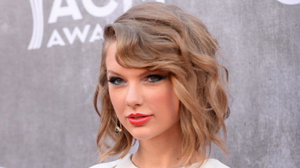 Taylor console une de ses fans en lui créant une playlist ! Taylor console une de ses fans en lui créant une playlist !