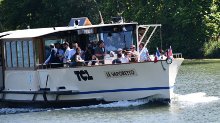 TCL : la nouvelle navette fluviale Navigône officiellement lancée TCL : la nouvelle navette fluviale Navigône officiellement lancée