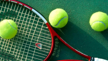 L'Américaine Serena Williams s'est qualifiée pour les demi-finales de l'Open d'Australie en battant la Russe Maria Sharapova L'Américaine Serena Williams s'est qualifiée pour les demi-finales de l'Open d'Australie en battant la Russe Maria Sharapova