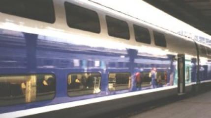 Un freinage trop tardif serait à l'origine du déraillement du TGV qui a fait 10 mort près de Strasbourg Un freinage trop tardif serait à l'origine du déraillement du TGV qui a fait 10 mort près de Strasbourg