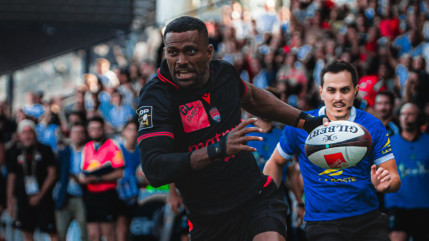 Top 14 : le LOU &eacute;crase Pau, d&eacute;croche le bonus offensif et prend provisoirement la t&ecirc;te