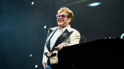 Un documentaire inédit pour célébrer les 50 ans de carrière d'Elton John Un documentaire inédit pour célébrer les 50 ans de carrière d'Elton John