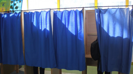 Un total de 171 listes a &eacute;t&eacute; enregistr&eacute; pour le premier tour des &eacute;lections r&eacute;gionales des 6 et 13 d&eacute;cembre