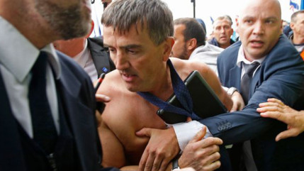 La CGT appelle le personnel d&rsquo;Air France &agrave; faire gr&egrave;ve le jeudi 28 janvier pour r&eacute;clamer notamment l&rsquo;arr&ecirc;t des licenciements et des poursuites judiciaires contre cinq salari&eacute;s pour violences