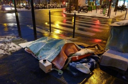 Froid &agrave; Lyon: Facebook se mobilise pour les SDF