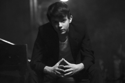 Madeon donne de la voix sur son nouveau titre "Home" ! Madeon donne de la voix sur son nouveau titre "Home" !