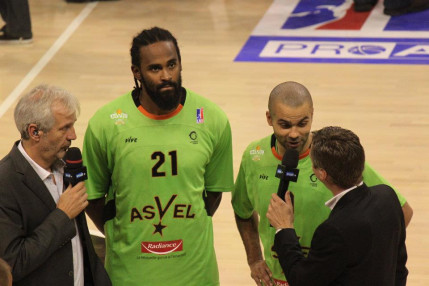 Tony Parker et Ronny Turiaf ont fait leurs adieux &agrave; l'ASVEL